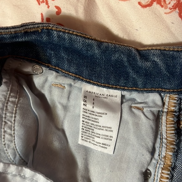 Shorts - Picture 4 of 4